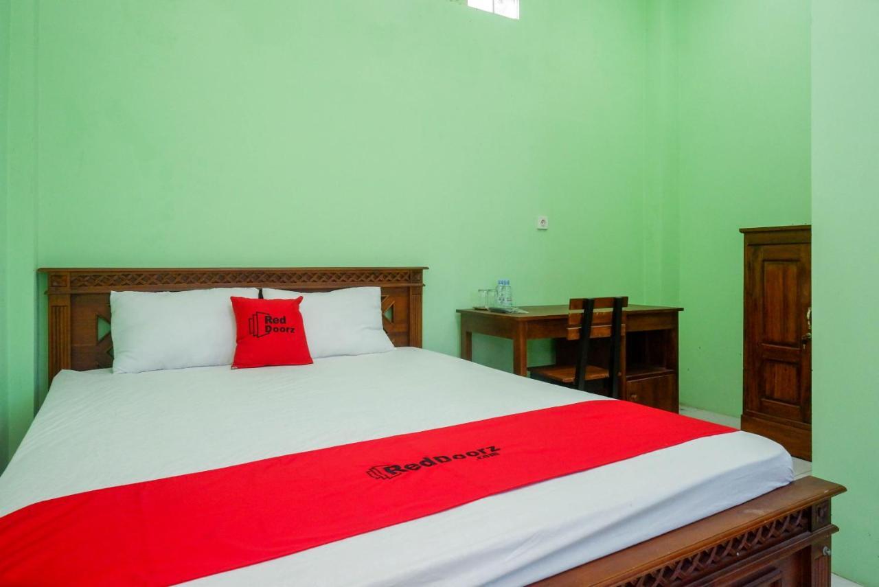 Hotel Reddoorz Syariah Near Monumen Jogja Kembali Kejayan Exteriér fotografie
