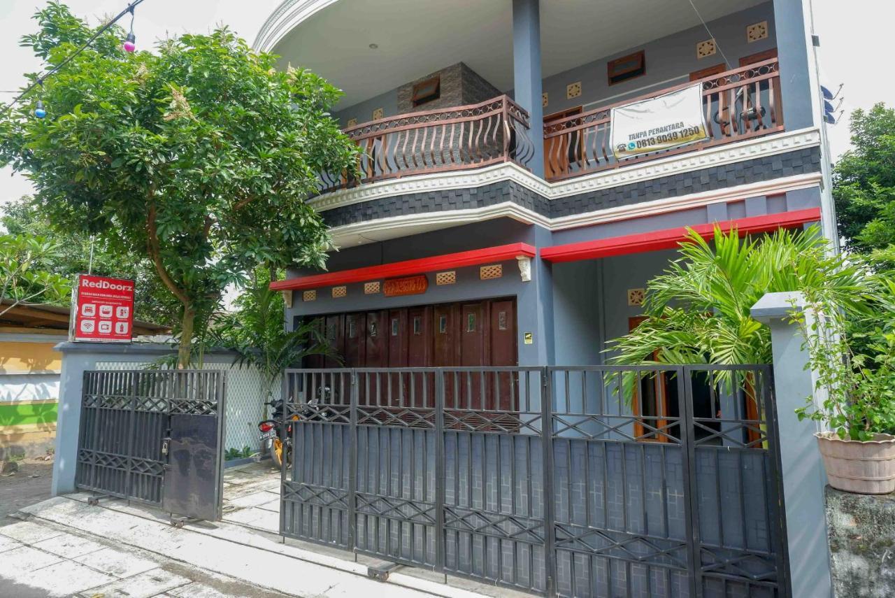 Hotel Reddoorz Syariah Near Monumen Jogja Kembali Kejayan Exteriér fotografie